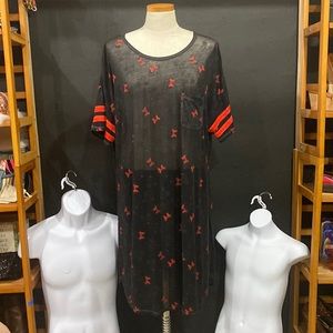 Disney night gown, adult 1X. Super thin super stretchy!